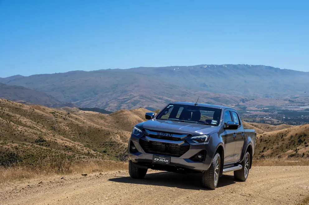 D-MAX-7.jpg